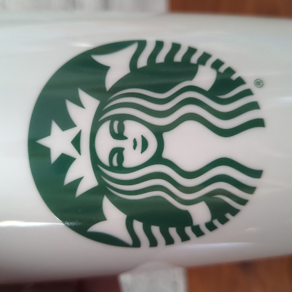 Starbucks ceramic traveler mug with iconic logo - Picture 6 of 7